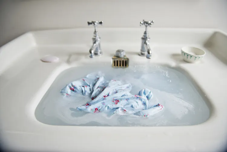 Laundry Stripping 101: The No-BS Guide to Reviving Your Linens and Towels